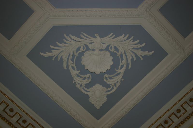 /uploads/image/present/Plasterwork in Hall Ceiling.JPG